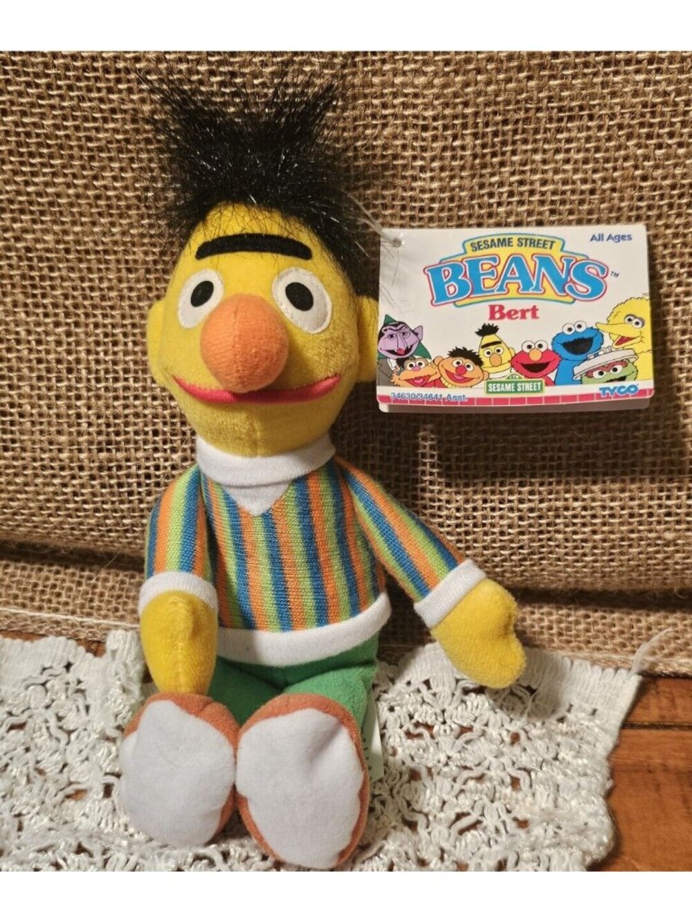 VINTAGE 1997 TYCO SESAME STREET BEANS * BERT * WITH ORGINAL TAG *
